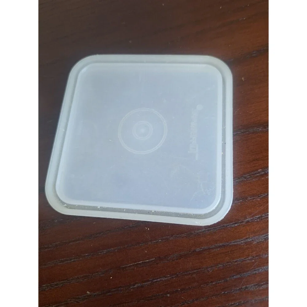 Vintage Tupperware Cheesekeeper With Lid 1696-8